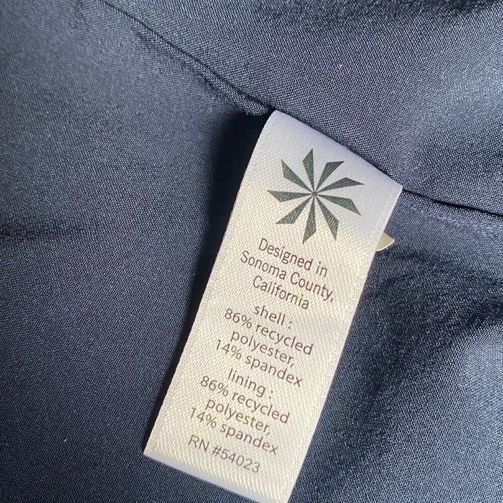 Athleta light weight jacket - image 5